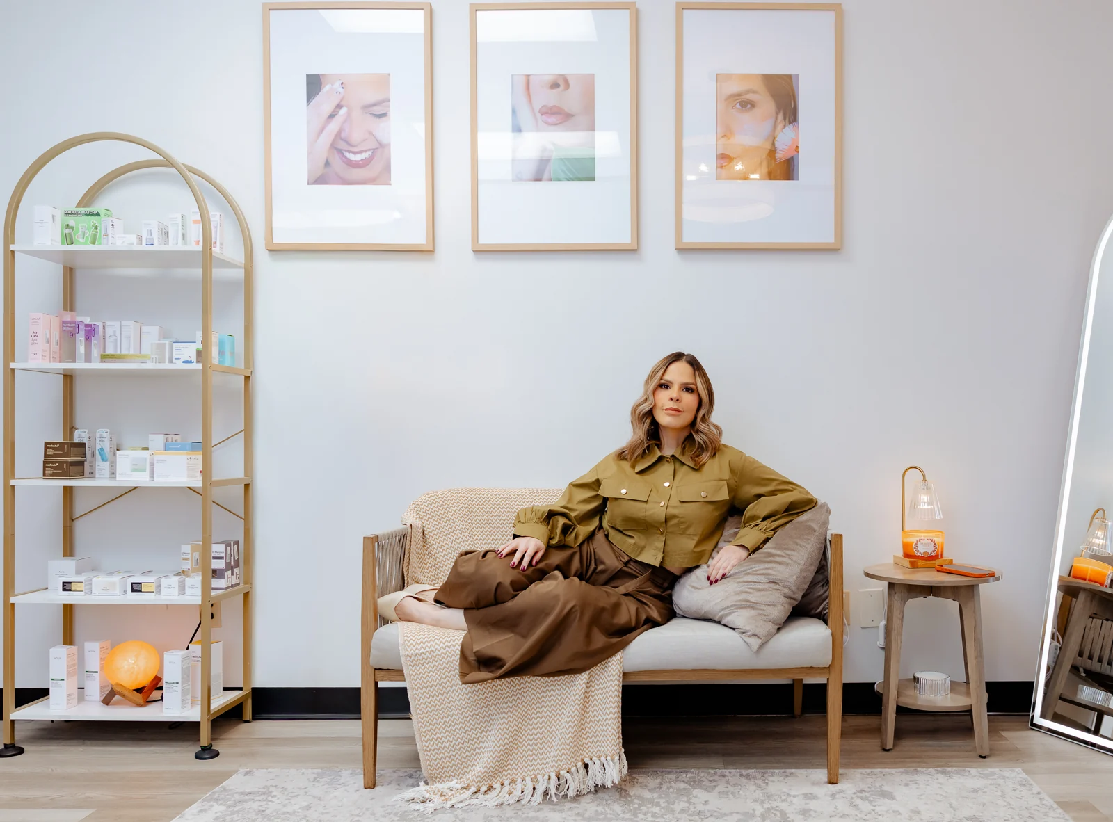 Geraldine Núñez in the reception lounge at Geraldine Aesthetics